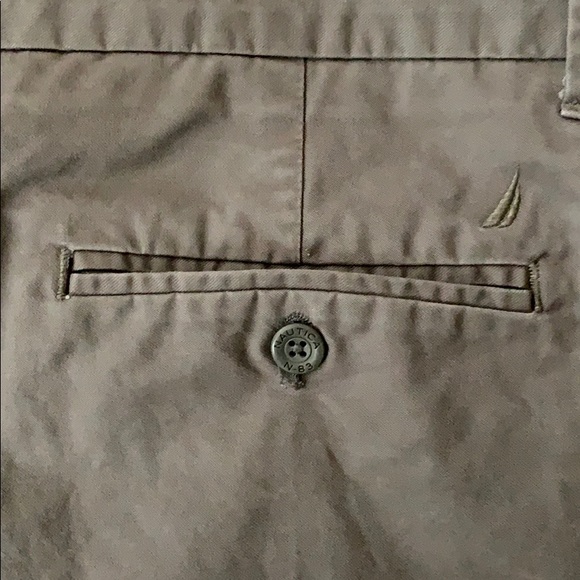 Men’s Nautica Gray Pants - Picture 7 of 8